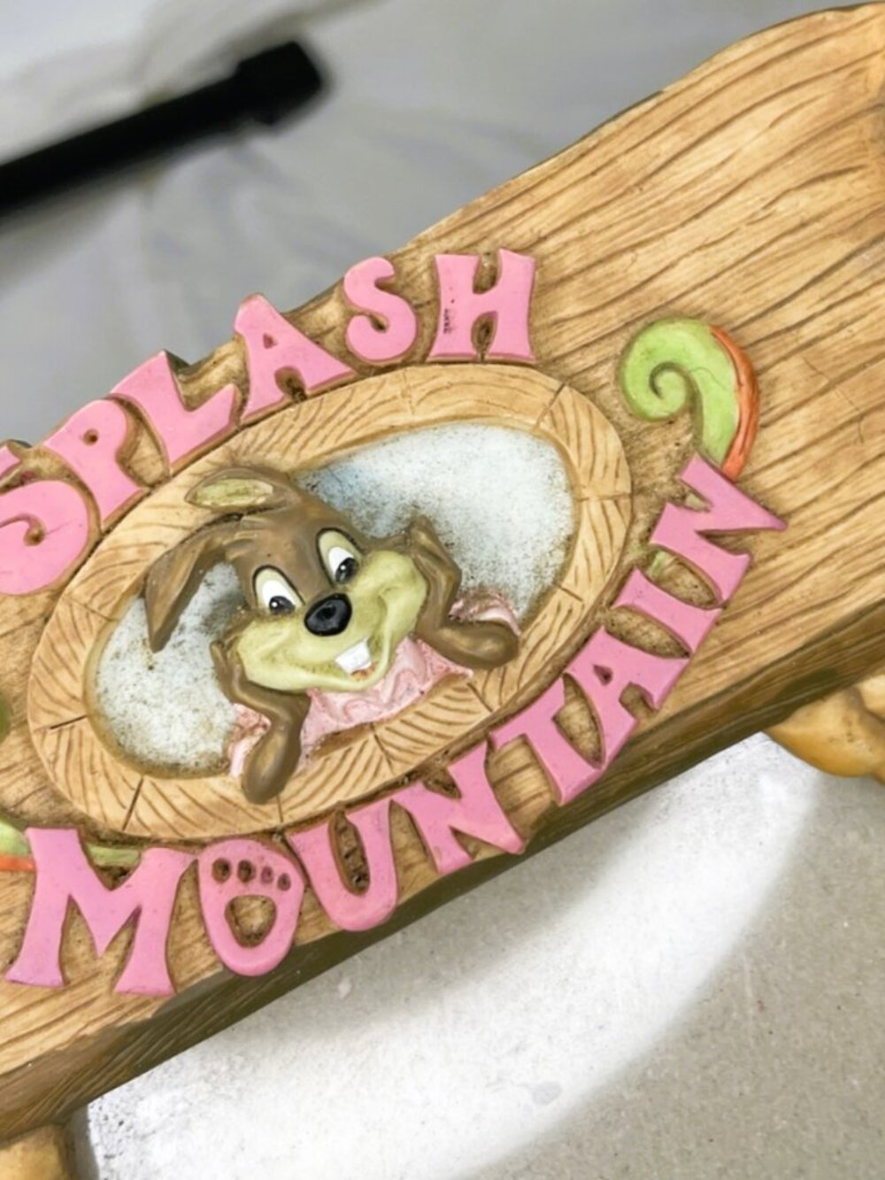 Rare Vintage Disneyland Splash Mountain 3D Resin Picture Frame - Retired